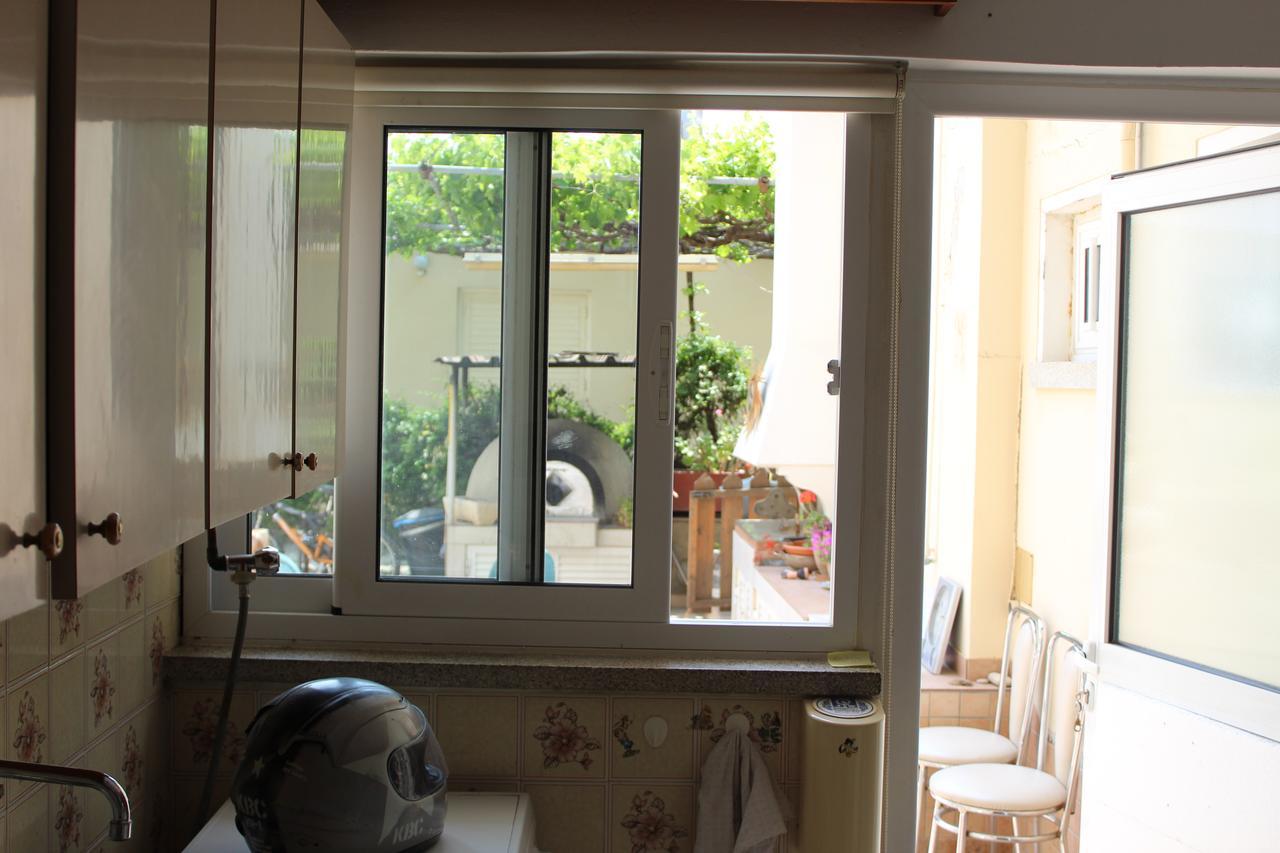 Costas Hostel Action Tseri ภายนอก รูปภาพ