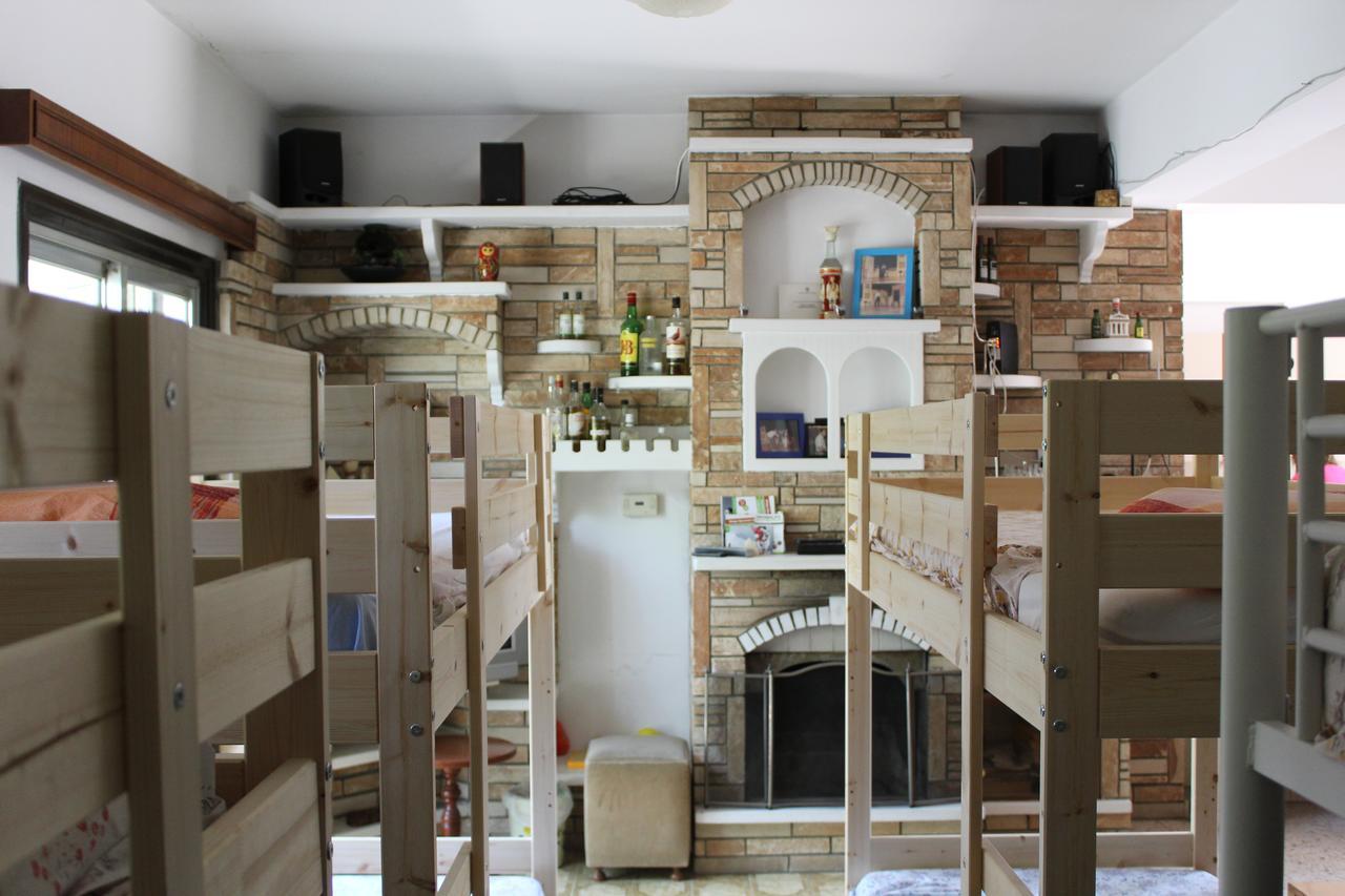 Costas Hostel Action Tseri ภายนอก รูปภาพ